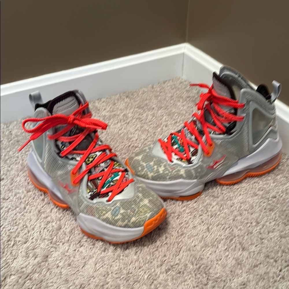 Nike LeBron James Basketball Shoes Big Boys